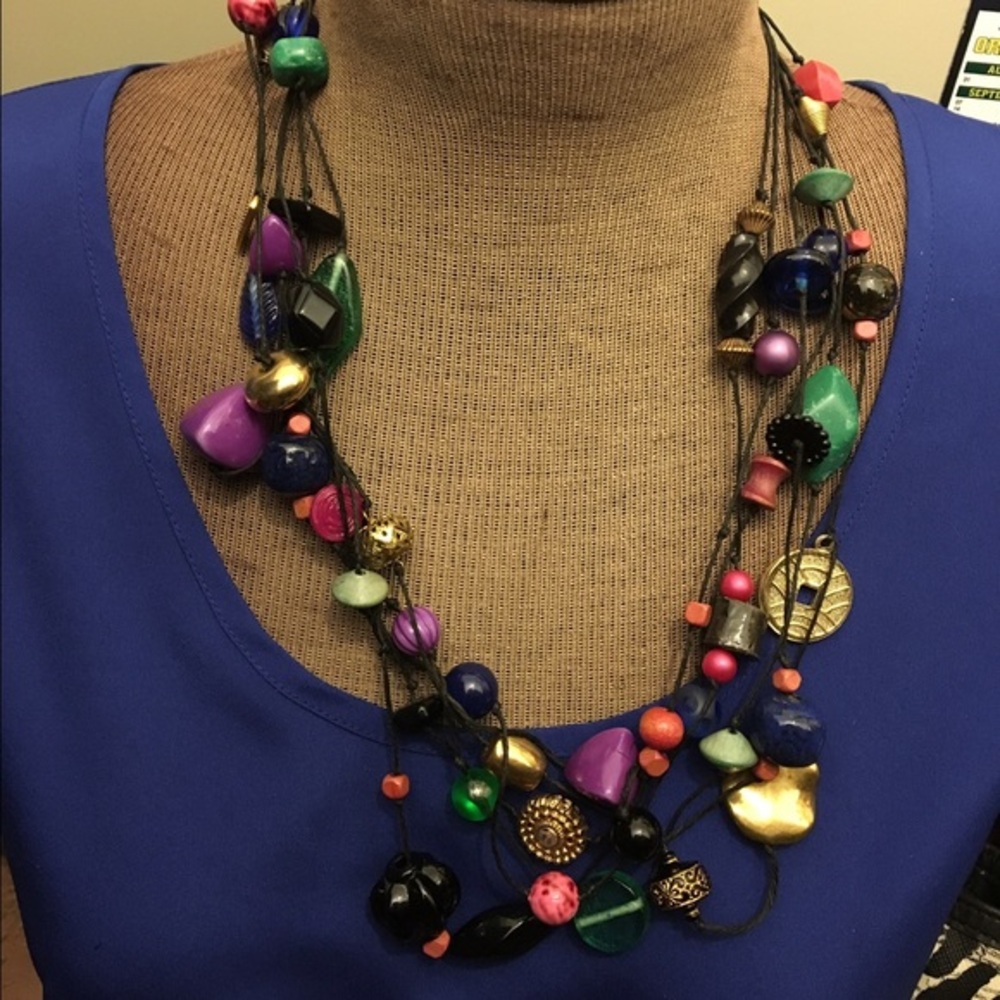 Lonnie lovness cluster chunky necklace